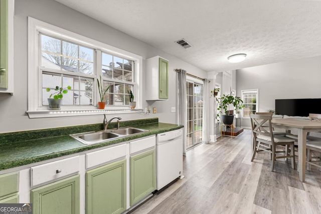 5050 Arbor View Way, Sugar Hill, GA 30518