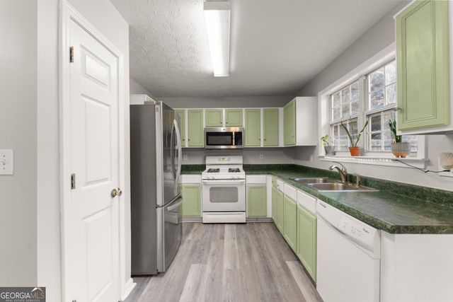 5050 Arbor View Way, Sugar Hill, GA 30518