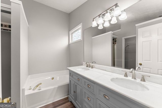 5050 Arbor View Way, Sugar Hill, GA 30518