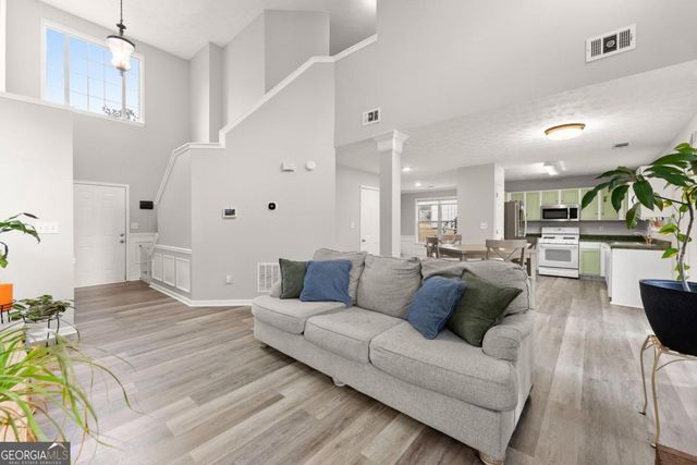 5050 Arbor View Way, Sugar Hill, GA 30518