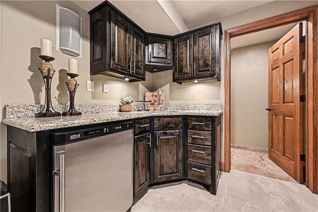 11425 W 177TH Terrace, Overland Park, KS 66062