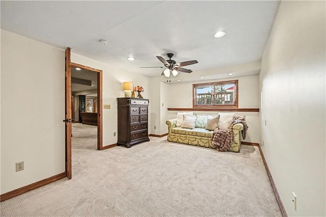 11425 W 177TH Terrace, Overland Park, KS 66062