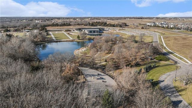 11425 W 177TH Terrace, Overland Park, KS 66062