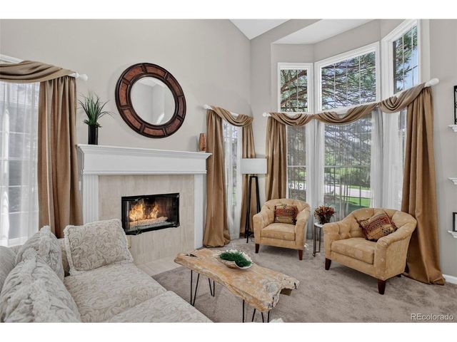 4 Red Tail Dr, Highlands Ranch, CO 80126