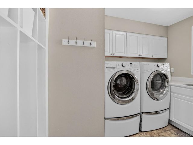 4 Red Tail Dr, Highlands Ranch, CO 80126