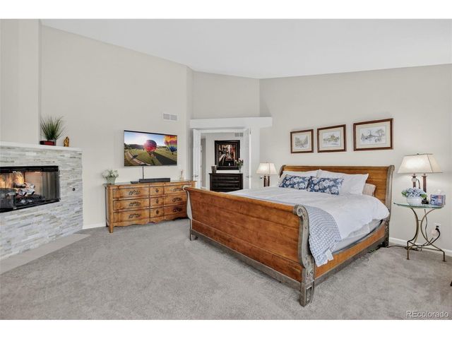 4 Red Tail Dr, Highlands Ranch, CO 80126