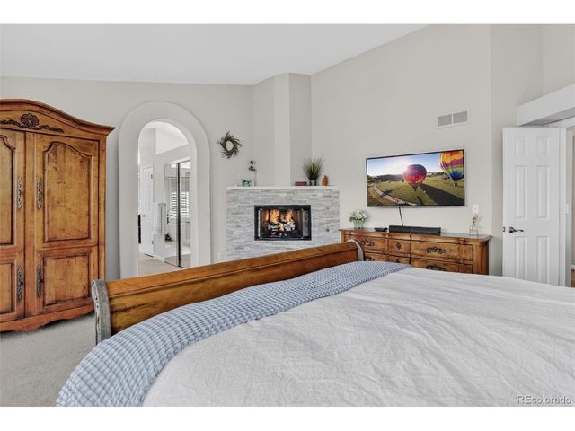 4 Red Tail Dr, Highlands Ranch, CO 80126