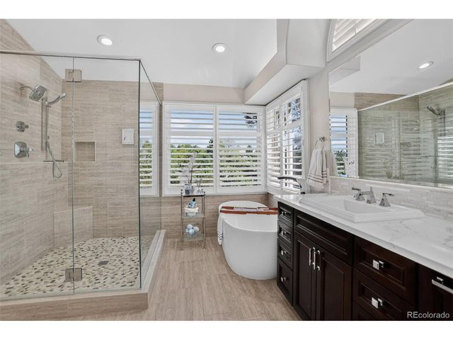 4 Red Tail Dr, Highlands Ranch, CO 80126
