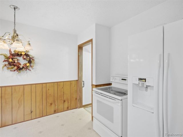 33965 Stellwagen Street, Wayne, MI 48184