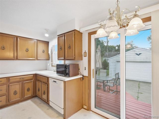 33965 Stellwagen Street, Wayne, MI 48184