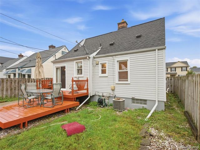 33965 Stellwagen Street, Wayne, MI 48184