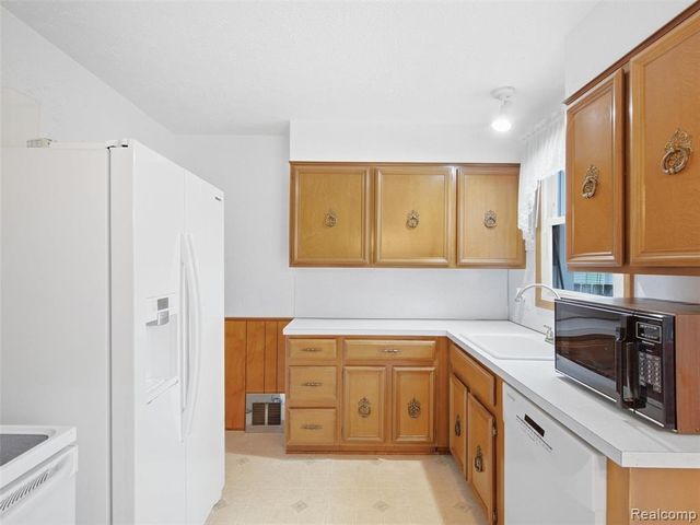 33965 Stellwagen Street, Wayne, MI 48184