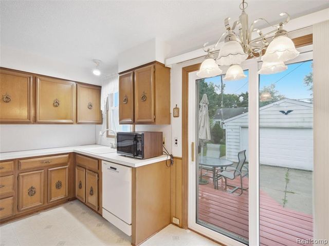 33965 Stellwagen Street, Wayne, MI 48184