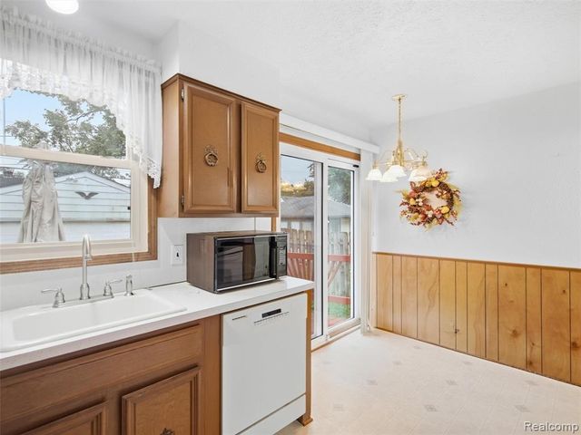 33965 Stellwagen Street, Wayne, MI 48184
