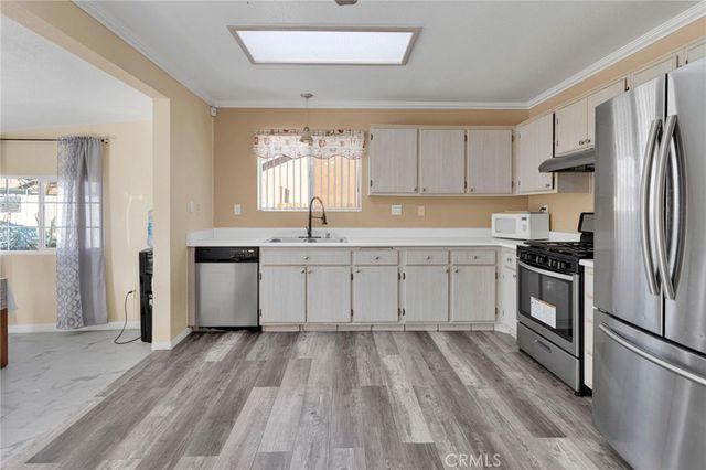 17850 Avery, Adelanto, CA 92301