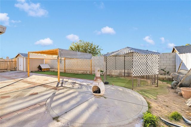 17850 Avery, Adelanto, CA 92301