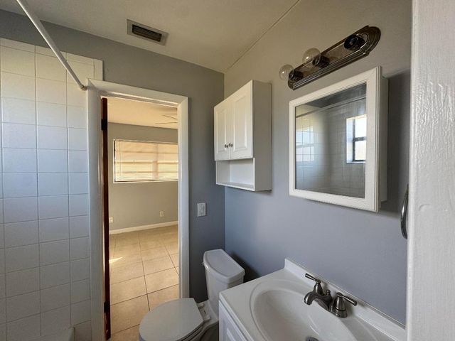 8761 40th Terrace N 1, Palm Beach Gardens, FL 33410