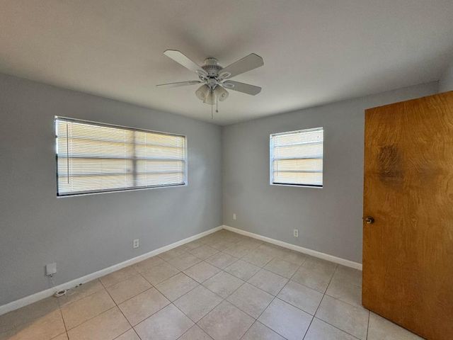 8761 40th Terrace N 1, Palm Beach Gardens, FL 33410