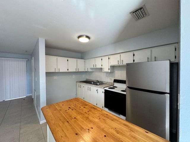 8761 40th Terrace N 1, Palm Beach Gardens, FL 33410