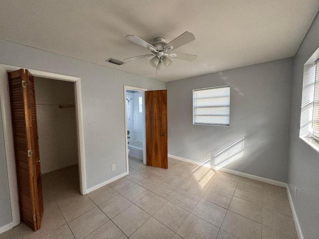 8761 40th Terrace N 1, Palm Beach Gardens, FL 33410