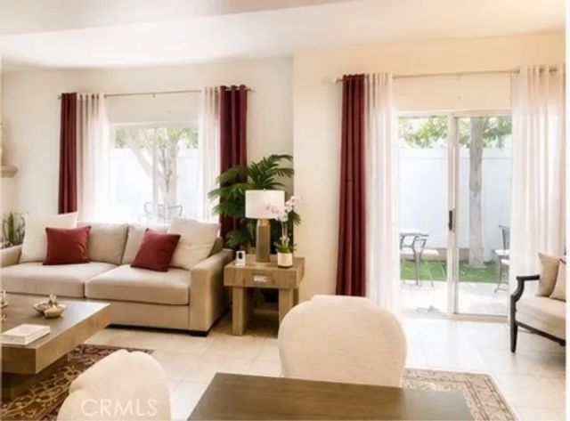 703 Locust Street 1, Pasadena, CA 91101