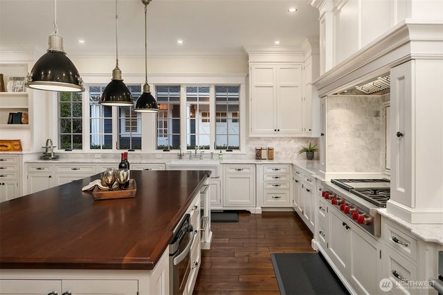 2020 Parkside Drive E, Seattle, WA 98112