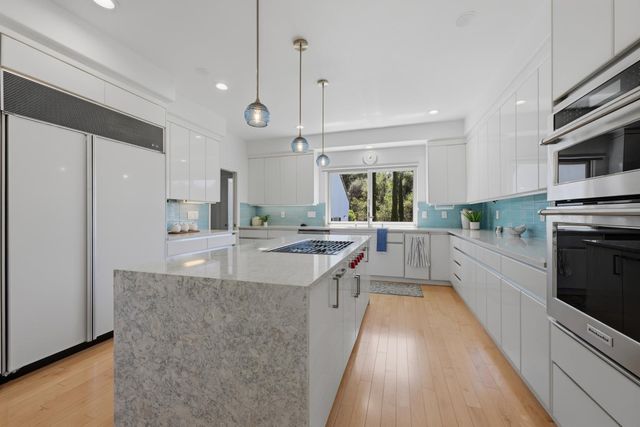 70 Whittington Dr, Newcastle, CA 95658
