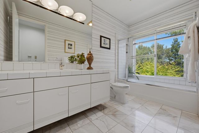 70 Whittington Dr, Newcastle, CA 95658
