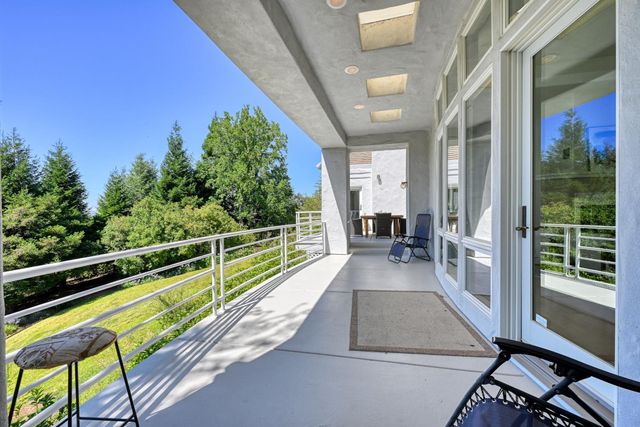70 Whittington Dr, Newcastle, CA 95658