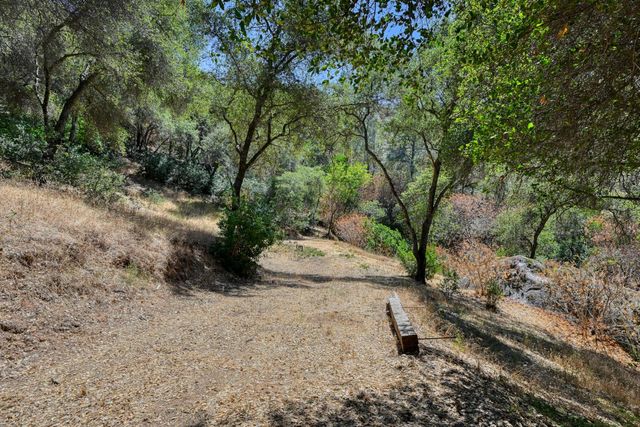 70 Whittington Dr, Newcastle, CA 95658