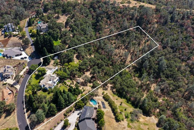 70 Whittington Dr, Newcastle, CA 95658