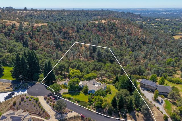 70 Whittington Dr, Newcastle, CA 95658