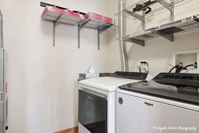 1993 Yasgur Drive, Woodstock, IL 60098