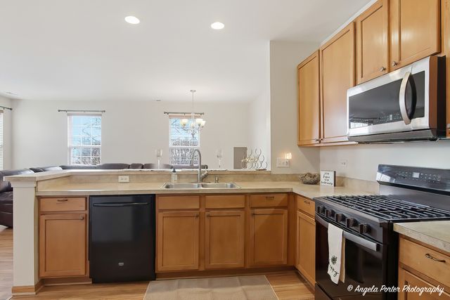 1993 Yasgur Drive, Woodstock, IL 60098