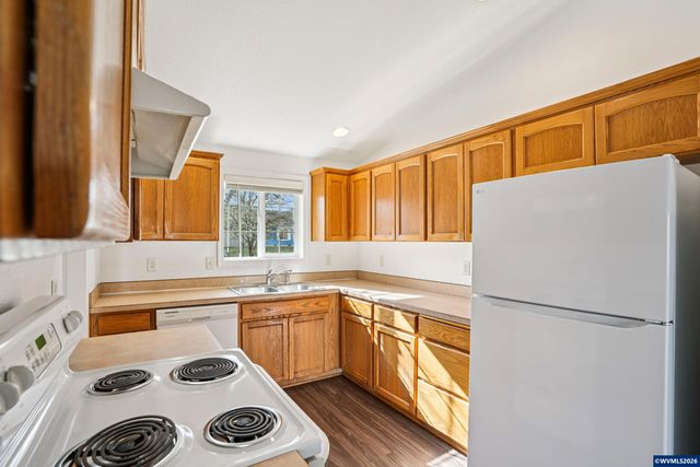 2315 SW Hannah Cir, Mcminnville, OR 97128