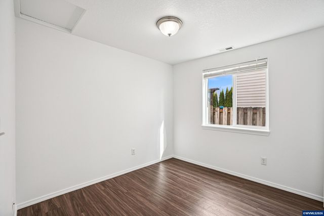 2315 SW Hannah Cir, Mcminnville, OR 97128