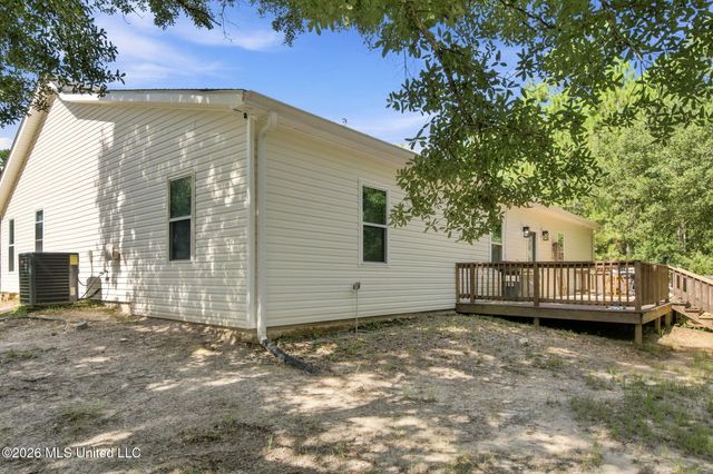 6043 Holly Drive, Bay Saint Louis, MS 39520