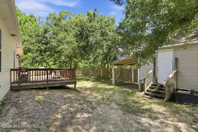 6043 Holly Drive, Bay Saint Louis, MS 39520