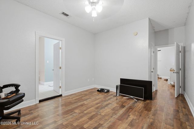 6043 Holly Drive, Bay Saint Louis, MS 39520