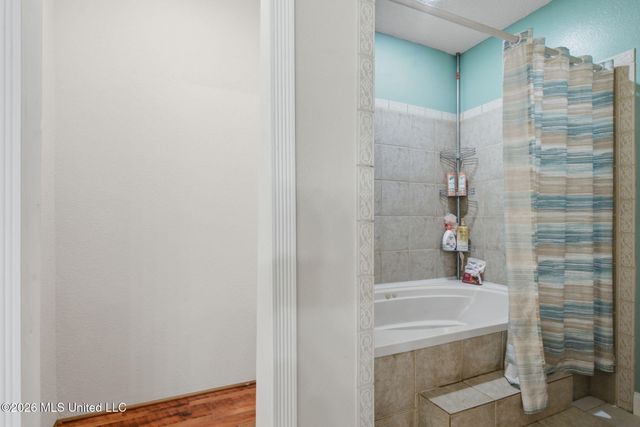 6043 Holly Drive, Bay Saint Louis, MS 39520