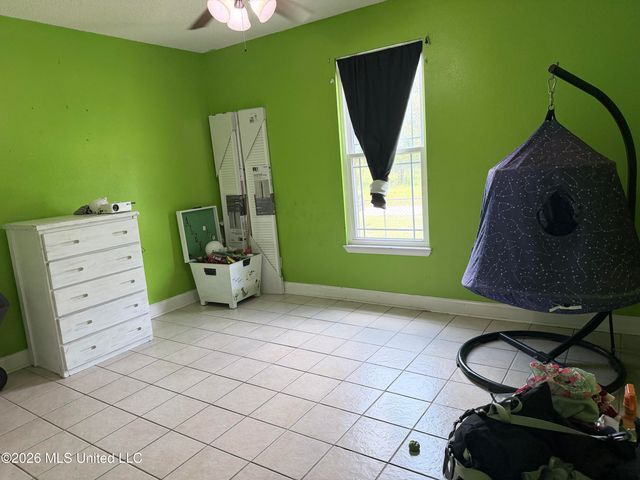 6043 Holly Drive, Bay Saint Louis, MS 39520