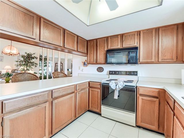 4581 Bay Beach LN 482, Fort Myers Beach, FL 33931