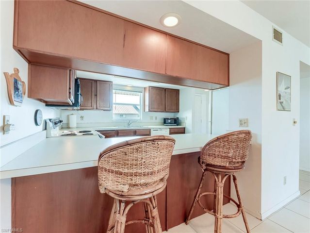 4581 Bay Beach LN 482, Fort Myers Beach, FL 33931