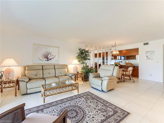 4581 Bay Beach LN 482, Fort Myers Beach, FL 33931