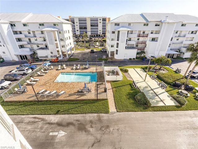 4581 Bay Beach LN 482, Fort Myers Beach, FL 33931