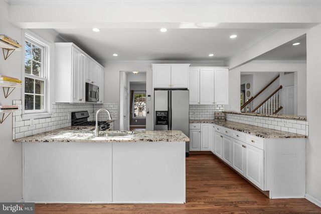 111 S MAIN ST, Medford, NJ 08055