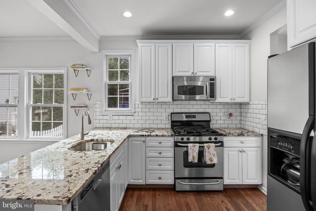 111 S MAIN ST, Medford, NJ 08055