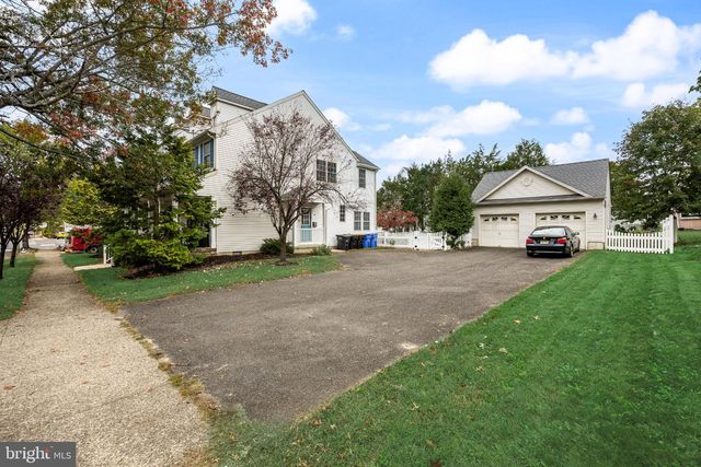 111 S MAIN ST, Medford, NJ 08055