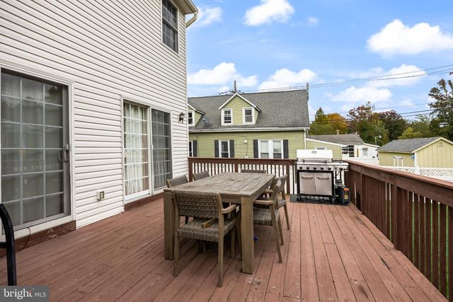 111 S MAIN ST, Medford, NJ 08055