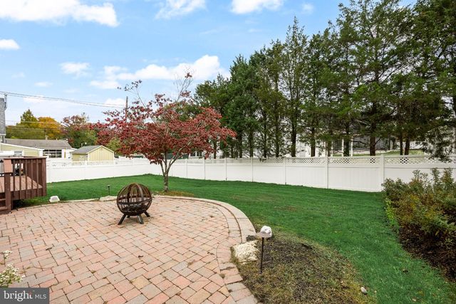 111 S MAIN ST, Medford, NJ 08055